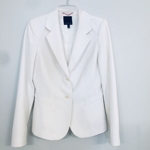 White / light cream colored blazer
